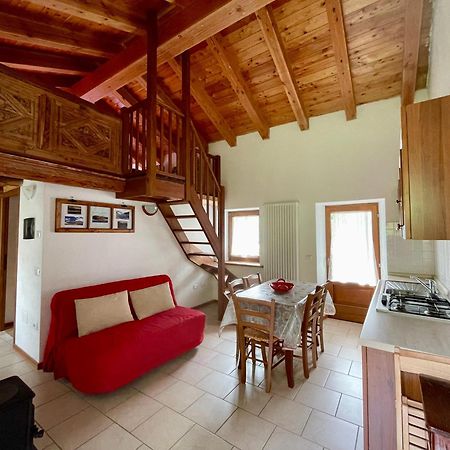 Abri Vigneroisa Appartamento Miserin Champorcher Bagian luar foto